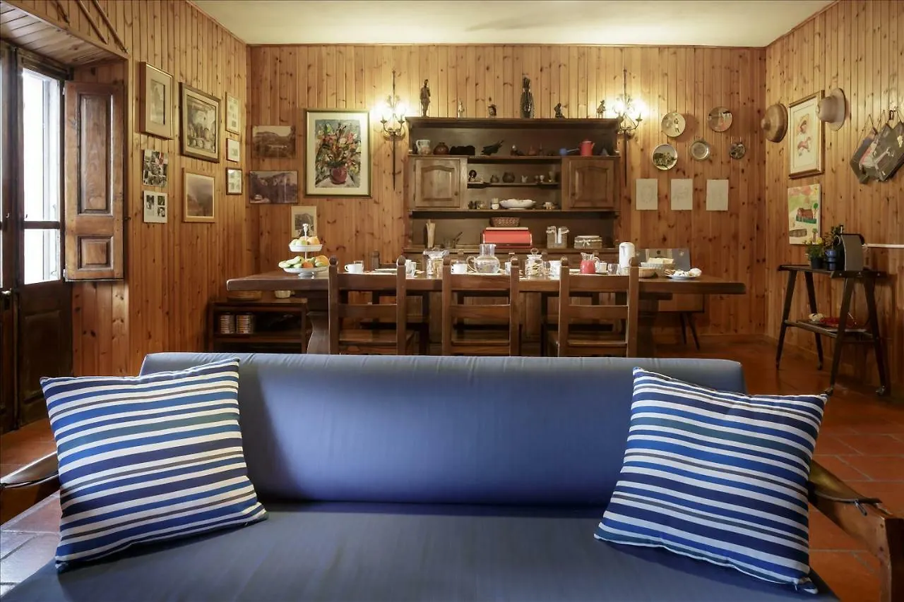 B&B Gennarcu Ussàssai 0*,
